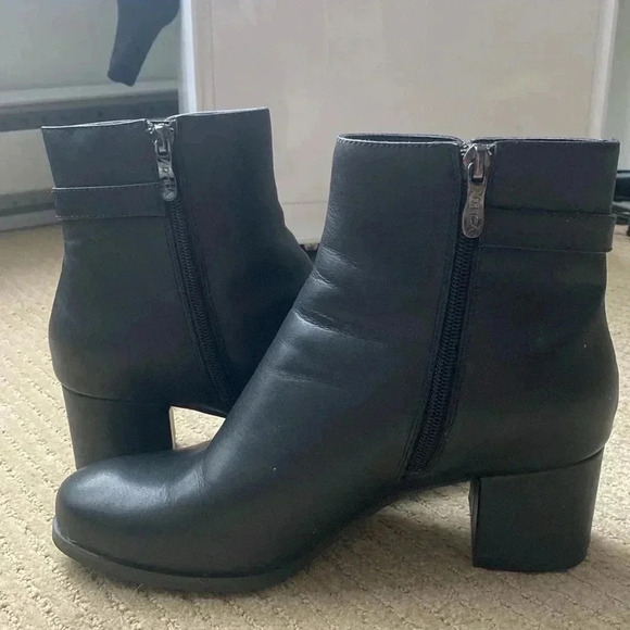 Artica Leather AnkleBoots black size 8 small heel. - Picture 4 of 14